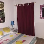 Casa A 40 M Playa コラレホ